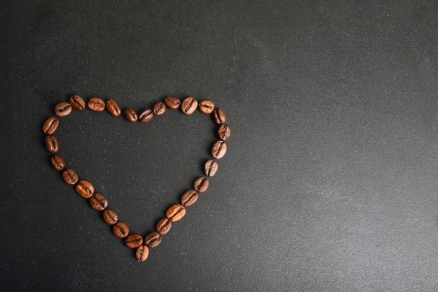 Cuore di chicchi di caffè