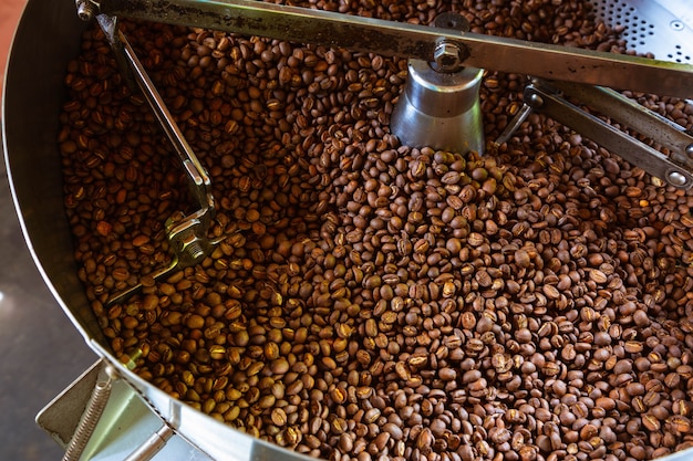 사진 커피 로스팅 기계의 커피 콩