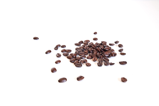 Coffee beans on white fond