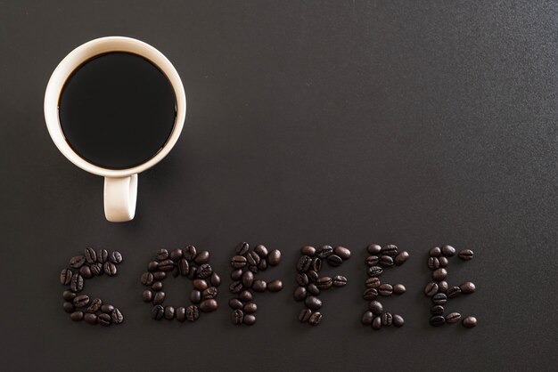 Foto tazza di caffè e fagioli