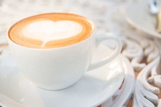 Foto tazza di caffè e latte art