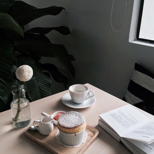 Photo coffee cup on table