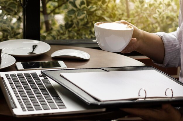 Photo coffee cup on table