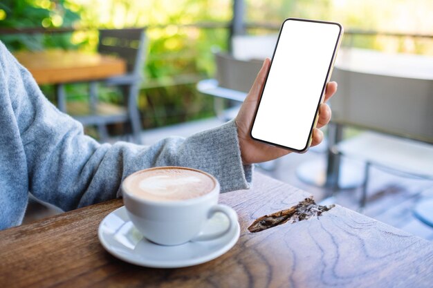 Photo coffee cup on table