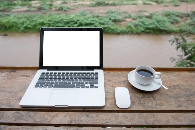 Photo coffee cup on table