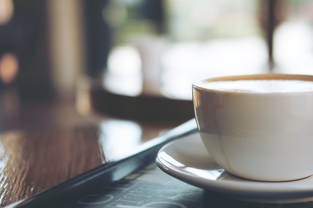 Coffee cup on table 