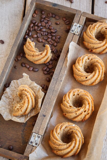 Coffee cupcakes in a wooden box