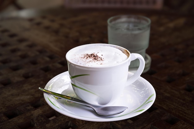 사진 흰색 컵에 커피