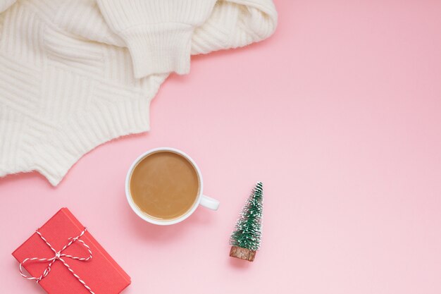 Coffee sweater and red present pink