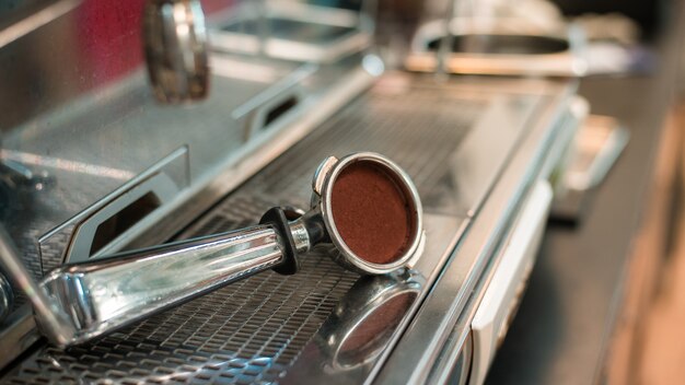 coffee tamper to coffee machine