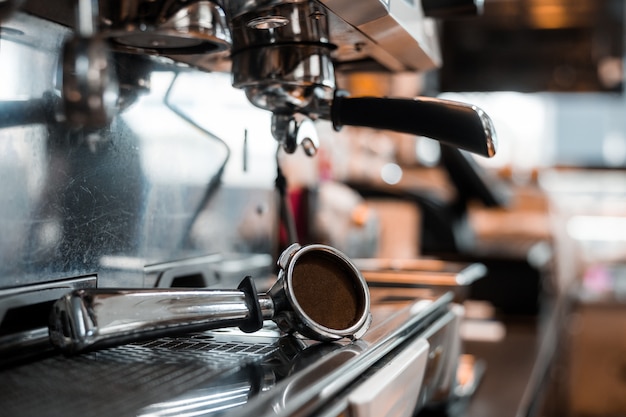 Photo coffee tamper to coffee machine