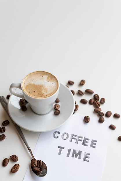 写真 コーヒー豆とコーヒータイムの引用