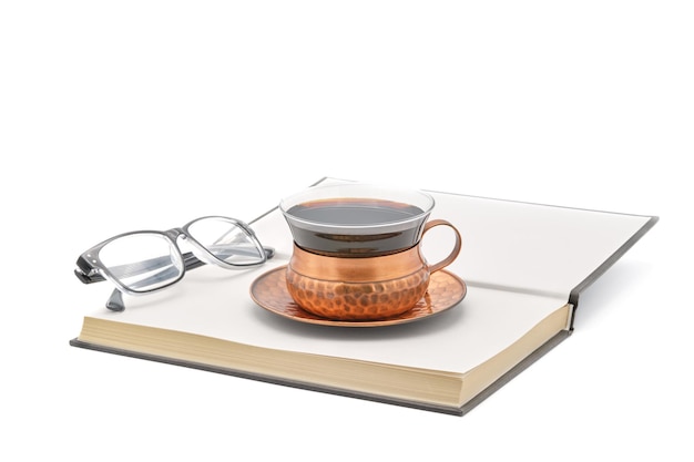 Photo coffee with book and reading glasses