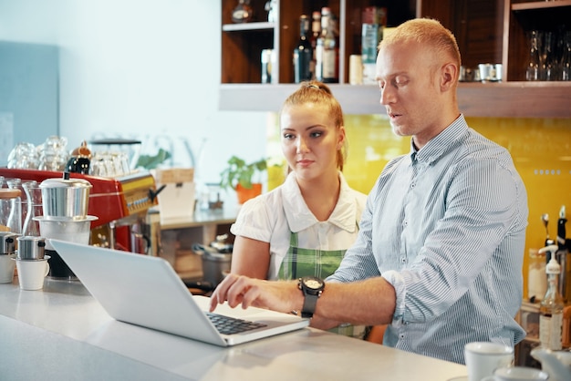 Coffeeshop Owner Accepting Online Orders