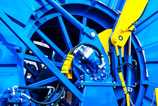 Photo coiled tubing machine detail to work in the oil fields