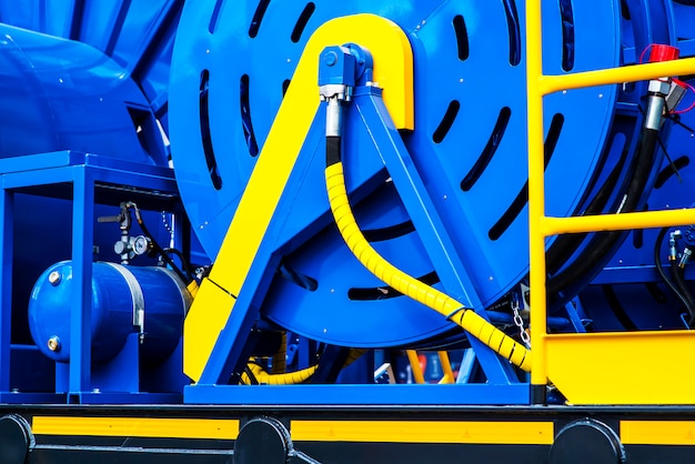 Coiled tubing machine to work in the oil fields