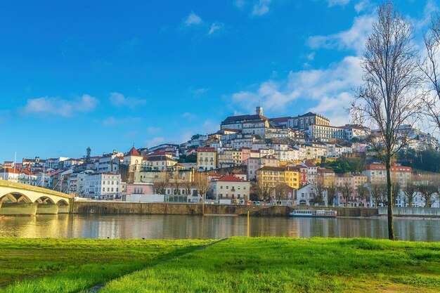 포르투갈의 코임브라 도시 스카이라인 풍경