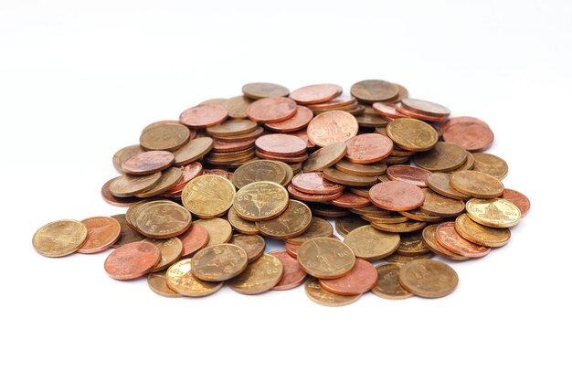 白い背景の硬貨