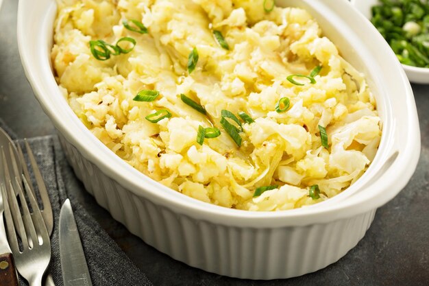 colcannon potatoes and cabbage dish