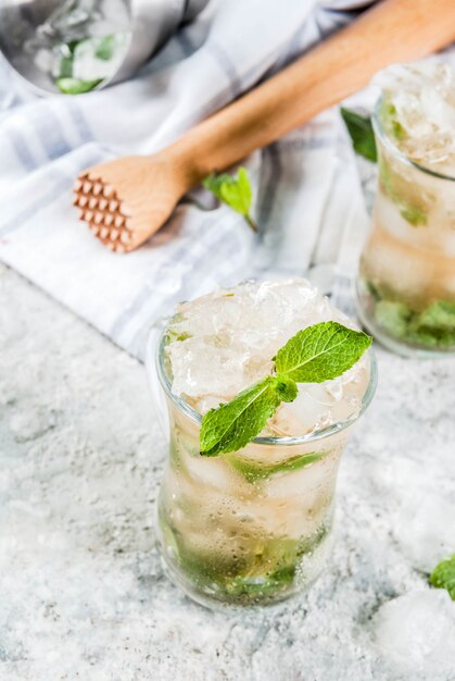 Cold mint julep