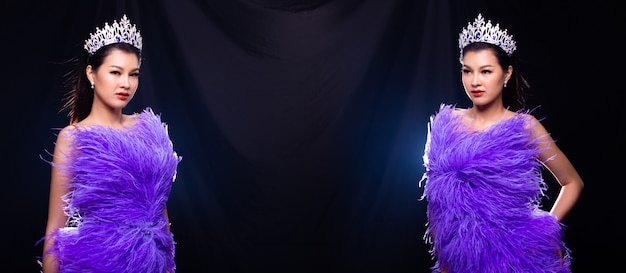 Фото Группа коллажей портрет мисс конкурс красоты в вечернем бальном платье с фиолетовыми перьями и бриллиантовой короной, азиатская женщина чувствует счастливую улыбку и создает много разных стилей на темном фоне дыма
