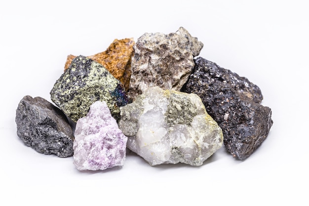 ブラジル、鉱物学、ブラジルの鉱物の富で抽出された石のコレクション