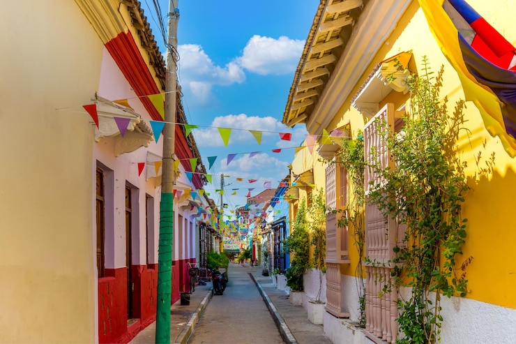 Photo colombia cartagena walled city cuidad amurrallada and colorful buildings in historic city center