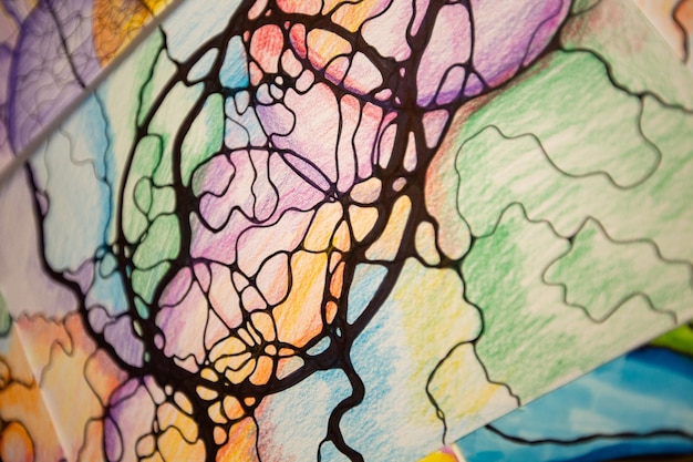 Foto terapia artistica di disegno neurografico a colori utilizzando il disegno focalizzazione selettiva