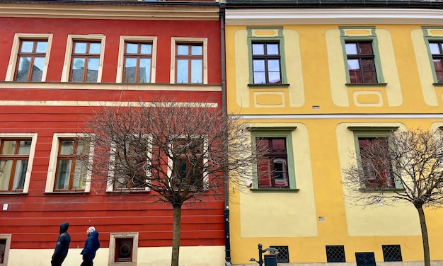 Фото Цветные дома с квартирами в польском городе