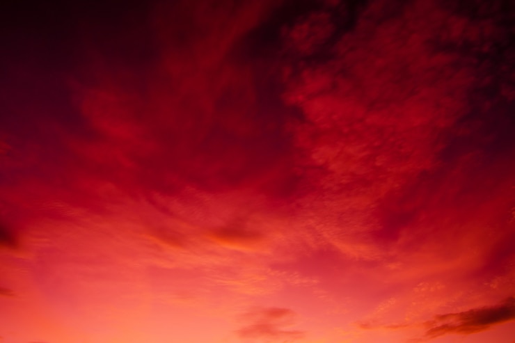 Photo colorful dramatic sky with cloud at sunset