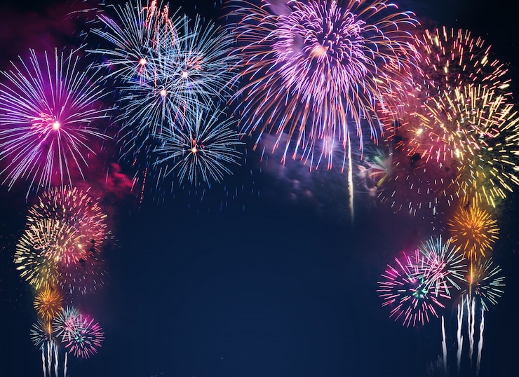 Photo colorful fireworks on the black sky background 