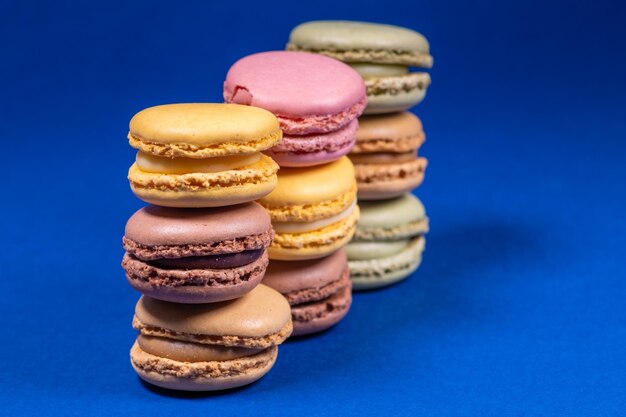 Colorful french macarons isolated pastel colors - imagen