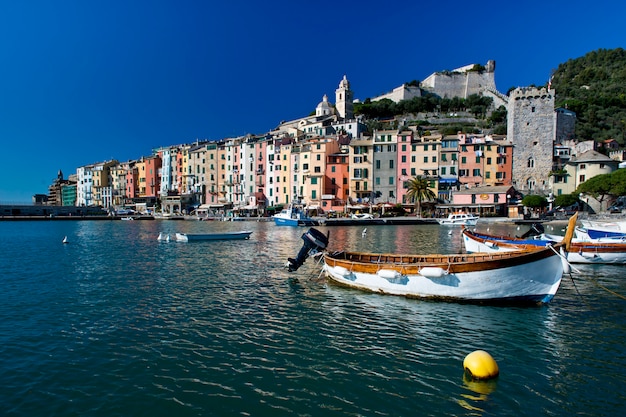 Case colorate a portovenere