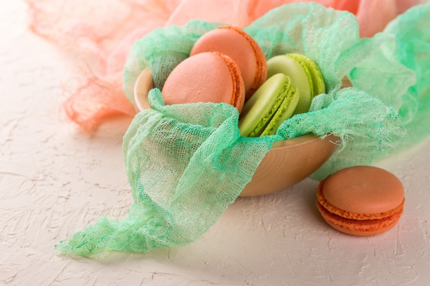 Photo colorful macaroon cookies.