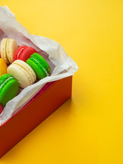 Photo colorful macaroons