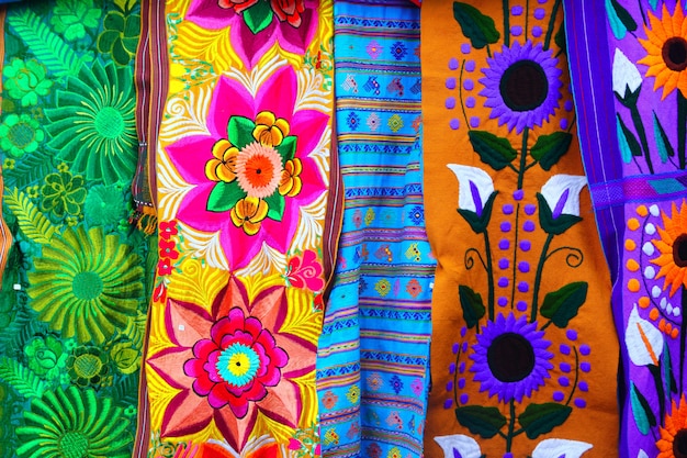 Красочная мексиканская ткань серапе ручной работы