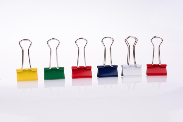 Photo colorful paper clips