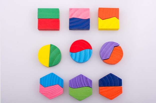 사진 논리 퍼즐의 다채로운 조각