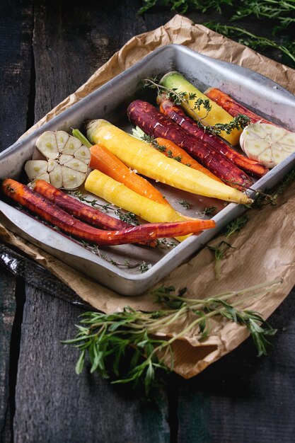 Photo colorful raw carrots