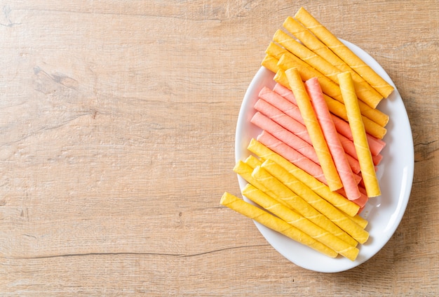 Rotoli di bastoncini di wafer colorati