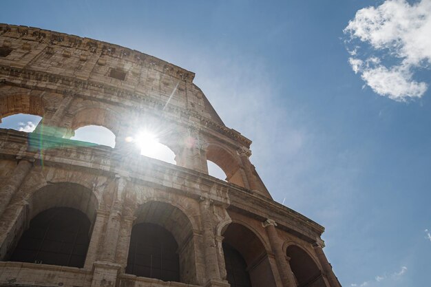 Colosseum in Rome Italië Toeristische magneet voor bezoekers Populaire plek om te wandelen Historische monumenten van het oude Europa