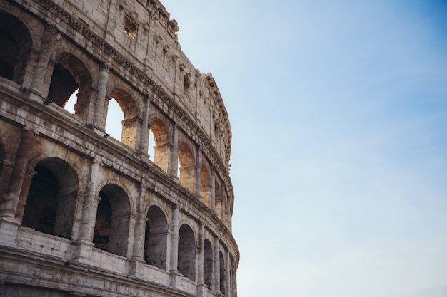 Foto colosseo a roma. italia