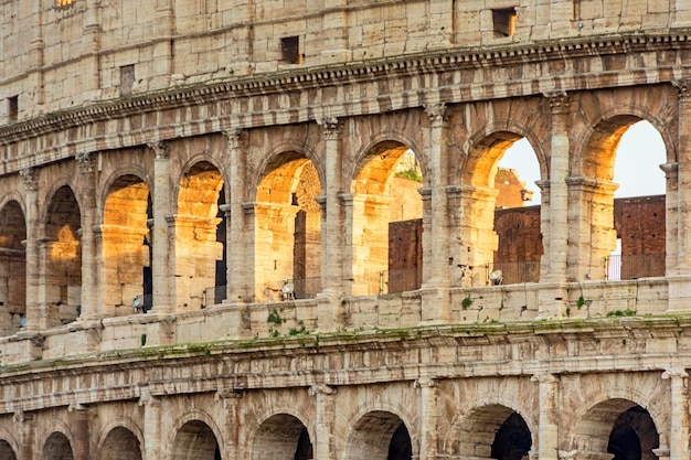 ローマのコロッセオスタジアムの建物