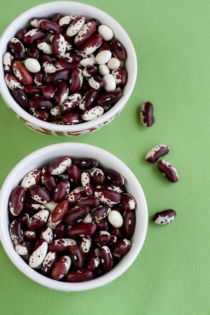 Coloured Bean is een traditioneel Turks gerecht op een groene achtergrond