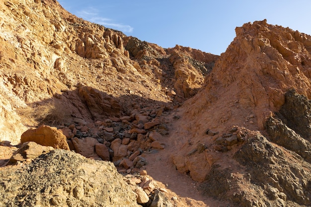 남부 시나이 이집트 반도의 다합(Dahab)에 있는 컬러 캐년(Colored Canyon)