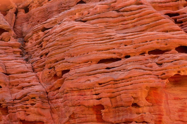 Foto il canyon colorato è una formazione rocciosa sulla penisola del sinai meridionale rocce desertiche di arenaria multicolore