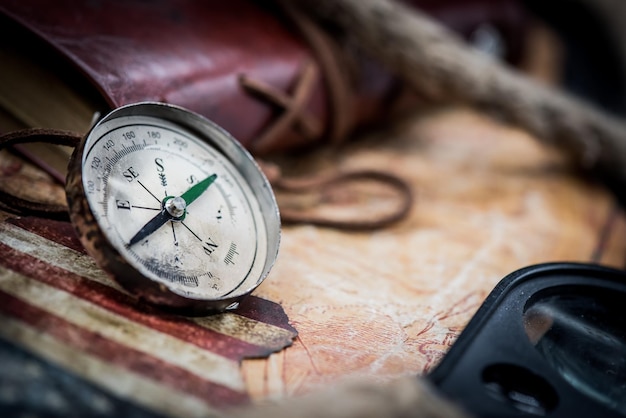 Photo columbus day, world map with compass