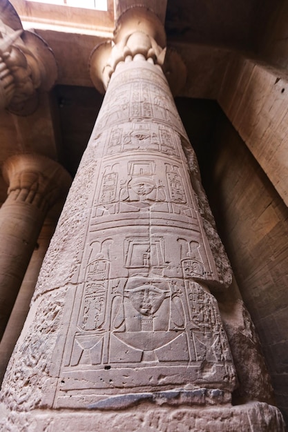 Колонна в храме Филе, Асуан, Египет