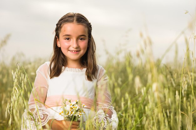 Communie meisje katholiek religie kind viering spaans vrouwelijk portret zomer en lente