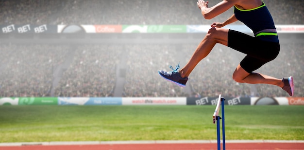 Foto immagine composita dell'immagine ritagliata della donna che pratica il salto ostacoli